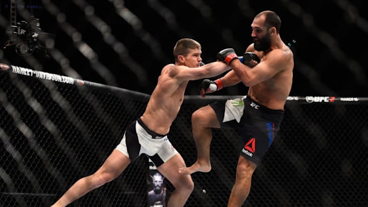 LAS VEGAS, NEVADA - FEBRUARY 06: (L-R) Stephen Thompson punches Johny Hendricks during the UFC Fight Night event inside MGM Grand Garden Arena on February 6, 2016 in Las Vegas Nevada. (Photo by Jeff Bottari/Zuffa LLC/Zuffa LLC via Getty Images)