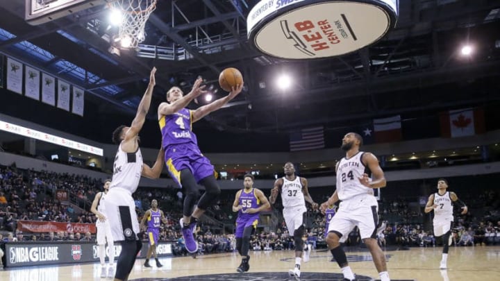CEDAR PARK, TX - APRIL 5: Alex Caruso #4 of the South Bay Lakers goes for a lay up against the Austin Spurs during the Conference Finals on April 5, 2018 at H-E-B Center at Cedar Park in Cedar Park, Texas. NOTE TO USER: User expressly acknowledges and agrees that, by downloading and or using this photograph, user is consenting to the terms and conditions of the Getty Images License Agreement. Mandatory Copyright Notice: Copyright 2018 NBAE (Photos by Chris Covatta/NBAE via Getty Images)