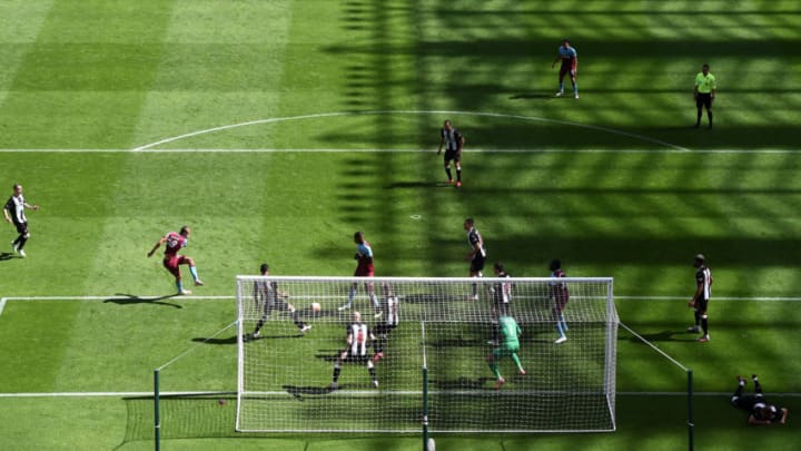 NEWCASTLE UPON TYNE, ENGLAND – JULY 05: General view inside the stadium as Tomas Soucek of West Ham United scores his team’s second goal past Martin Dubravka of Newcastle United during the Premier League match between Newcastle United and West Ham United at St. James Park on July 05, 2020 in Newcastle upon Tyne, England. Football Stadiums around Europe remain empty due to the Coronavirus Pandemic as Government social distancing laws prohibit fans inside venues resulting in games being played behind closed doors. (Photo by Laurence Griffiths/Getty Images)