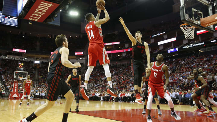 HOUSTON, TX – APRIL 05: Gerald Green #14 of the Houston Rockets shoots the ball in the second half defended by Zach Collins #33 of the Portland Trail Blazers at Toyota Center on April 5, 2018 in Houston, Texas. NOTE TO USER: User expressly acknowledges and agrees that, by downloading and or using this Photograph, user is consenting to the terms and conditions of the Getty Images License Agreement. (Photo by Tim Warner/Getty Images)