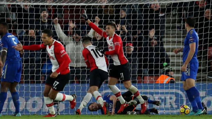SOUTHAMPTON, ENGLAND - DECEMBER 13: Dusan Tadic of Southampton scores his sides first goal during the Premier League match between Southampton and Leicester City at St Mary's Stadium on December 13, 2017 in Southampton, England. (Photo by Steve Bardens/Getty Images)