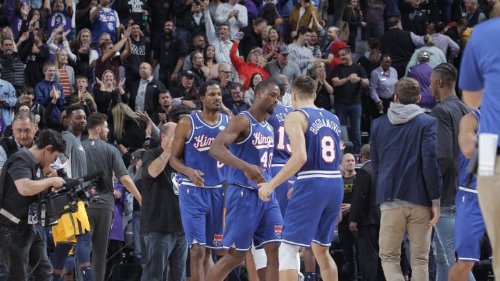 SACRAMENTO, CA – NOVEMBER 1: Harrison Barnes #40 of the Sacramento Kings celebrates with teammates after making the game winner against the Utah Jazz on November 1, 2019 at Golden 1 Center in Sacramento, California. NOTE TO USER: User expressly acknowledges and agrees that, by downloading and or using this photograph, User is consenting to the terms and conditions of the Getty Images Agreement. Mandatory Copyright Notice: Copyright 2019 NBAE (Photo by Rocky Widner/NBAE via Getty Images)