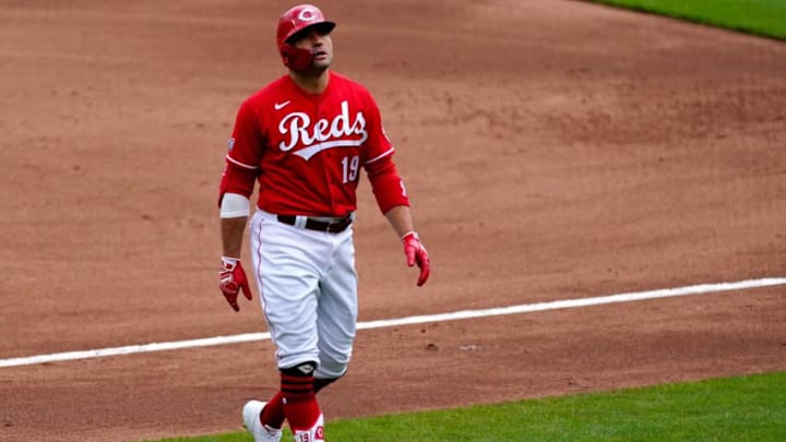 Cincinnati Reds first baseman Joey Votto (19) walks back to the dugout after flying out during the first inning of a baseball game against the Arizona Diamondbacks, Thursday, April 22, 2021, at Great American Ball Park in Cincinnati.Arizona Diamondbacks At Cincinnati Reds April 22