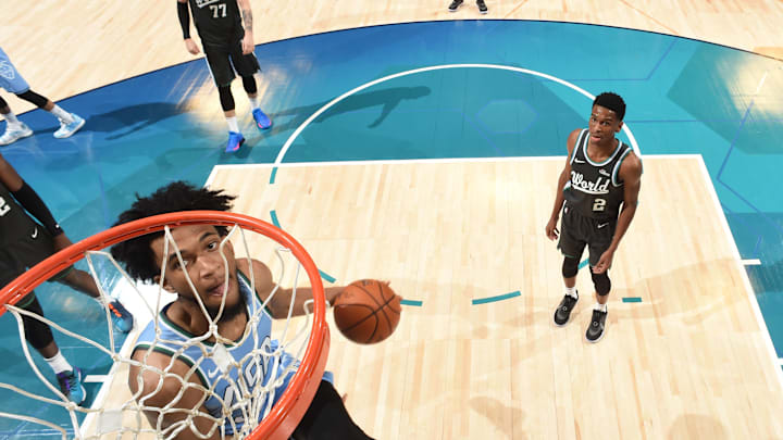 CHARLOTTE, NC – FEBRUARY 15: Marvin Bagley III #35 of the U.S. Team dunks the ball against the World Team during the 2019 Mtn Dew ICE Rising Stars Game on February 15, 2019 at the Spectrum Center in Charlotte, North Carolina. NOTE TO USER: User expressly acknowledges and agrees that, by downloading and/or using this photograph, user is consenting to the terms and conditions of the Getty Images License Agreement. Mandatory Copyright Notice: Copyright 2019 NBAE (Photo by Andrew D. Bernstein/NBAE via Getty Images)