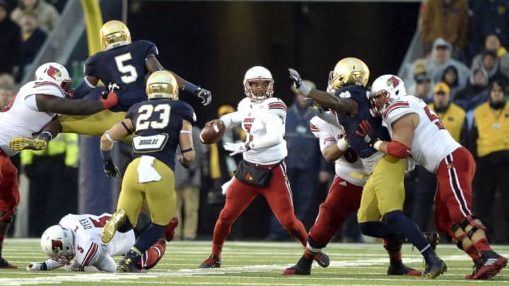22 November, 2014: Louisville Cardinals quarterback Reggie Bonnafon (7) in action during a game between the Louisville Cardinals and the Notre Dame Fighting Irish at Notre Dame Stadium in South Bend, IN. (Photo by Robin Alam/Icon Sportswire/Corbis via Getty Images)