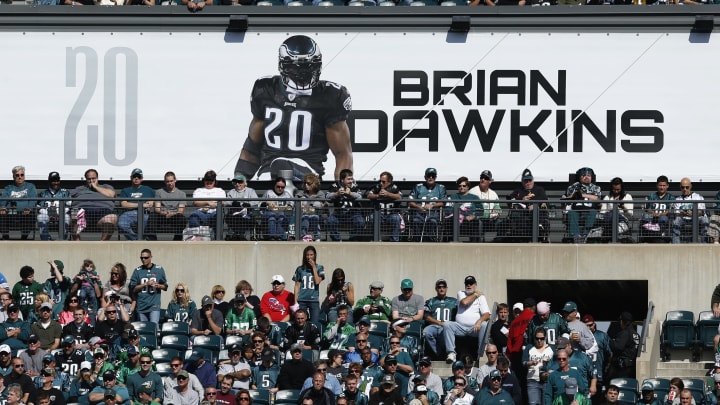 PHILADELPHIA, PA – OCTOBER 14: Philadelphia Eagles fans watch the game below a giant sign recognizing former player Brian Dawkins during the game against the Detroit Lions at Lincoln Financial Field on October 14, 2012 in Philadelphia, Pennsylvania. The Lions won 26-23 in overtime. (Photo by Joe Robbins/Getty Images)