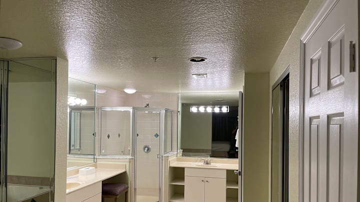 The master bathroom at Mystic Dunes resort. Image by Brian Miller