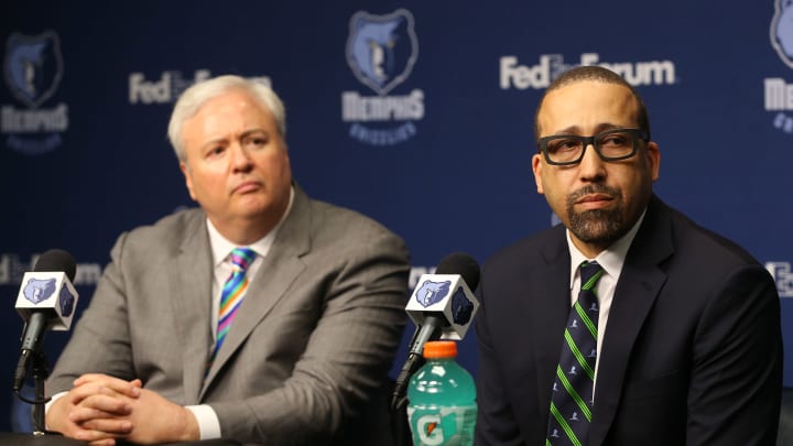 MEMPHIS, TN – MAY 31: General Manager of the Memphis Grizzlies, Chris Wallace introduces David Fizdale as head coach during a press conference on May 31, 2016 at FedExForum in Memphis, Tennessee. NOTE TO USER: User expressly acknowledges and agrees that, by downloading and or using this photograph, User is consenting to the terms and conditions of the Getty Images License Agreement. Mandatory Copyright Notice: Copyright 2016 NBAE (Photo by Joe Murphy/NBAE via Getty Images)