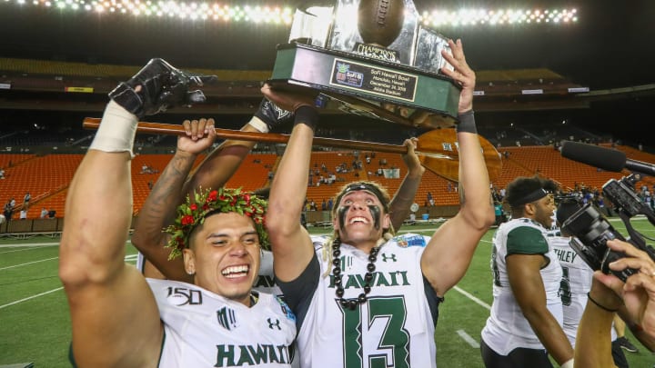 Jason-Matthew Sharsh #3 and Cole McDonald #13 of the Hawaii Rainbow Warriors (Photo by Darryl Oumi/Getty Images)