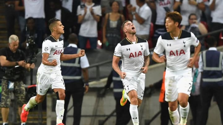 LONDON, ENGLAND - SEPTEMBER 14: Toby Alderweireld of Tottenham Hotspur celebrates scoring his sides first goal during the UEFA Champions League match between Tottenham Hotspur FC and AS Monaco FC at Wembley Stadium on September 14, 2016 in London, England. (Photo by Shaun Botterill/Getty Images)