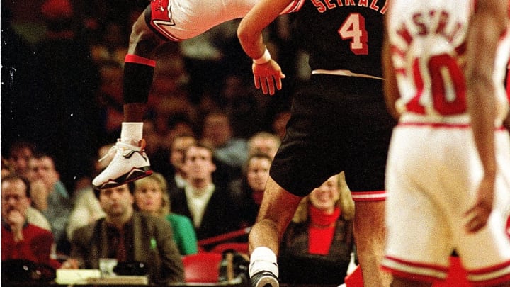 21 Dec 1992: Michael Jordan #23 of the Chicago Bulls dunks the ball during the game against the Miami Heat . Mandatory Credit: Jonathan Daniel /Allsport