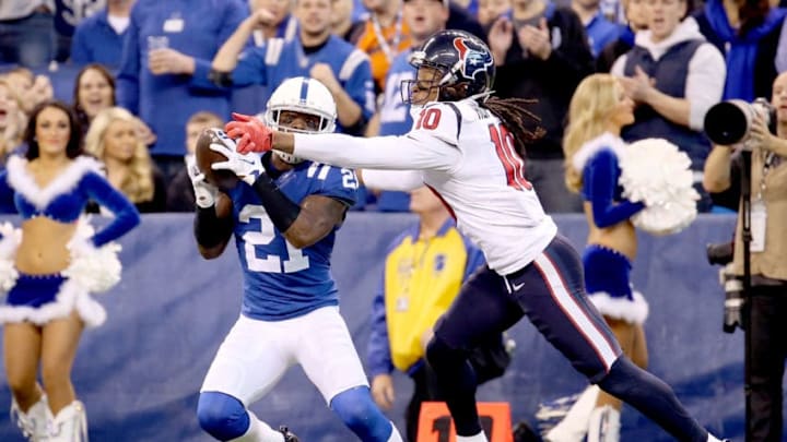 INDIANAPOLIS, IN - DECEMBER 20: Vontae Davis (Photo by Andy Lyons/Getty Images)