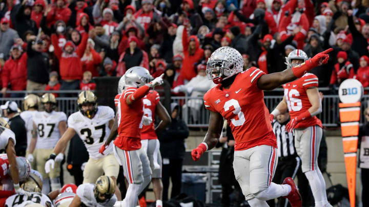 The Ohio State football team needs to win the turnover battle. Osu21pur Bjp 433