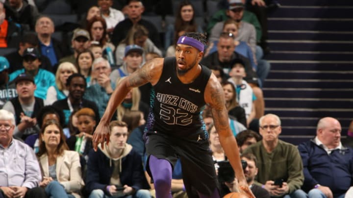 CHARLOTTE, NC - MARCH 22: Julyan Stone #32 of the Charlotte Hornets handles the ball against the Memphis Grizzlies on March 22, 2018 at Spectrum Center in Charlotte, North Carolina. NOTE TO USER: User expressly acknowledges and agrees that, by downloading and or using this photograph, User is consenting to the terms and conditions of the Getty Images License Agreement. Mandatory Copyright Notice: Copyright 2018 NBAE (Photo by Brock Williams-Smith/NBAE via Getty Images)