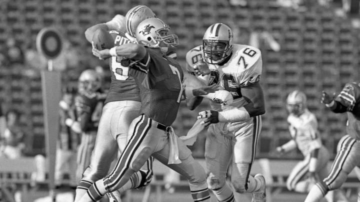 Tampa Bay Bandits quarterback John Reaves (7) Mandatory Credit: Peter Brouillet-USA TODAY Sports