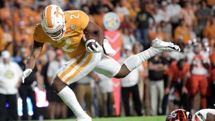 Tennessee running back Jabari Small (2) leaps into the end zone for a touchdown attempt during a game at Neyland Stadium in Knoxville, Tenn. on Thursday, Sept. 2, 2021.Kns Tennessee Bowling Green Football