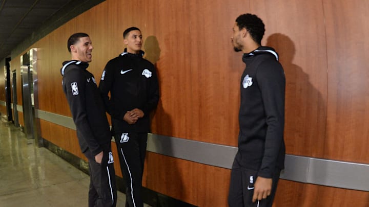 LOS ANGELES, CA - JANUARY 5: Lonzo Ball #2 and Jordan Clarkson #6 and Josh Hart #5 of the Los Angeles Lakers talk prior to the game against the Charlotte Hornets on January 5, 2018 at STAPLES Center in Los Angeles, California. NOTE TO USER: User expressly acknowledges and agrees that, by downloading and/or using this Photograph, user is consenting to the terms and conditions of the Getty Images License Agreement. Mandatory Copyright Notice: Copyright 2018 NBAE (Photo by Andrew D. Bernstein/NBAE via Getty Images)