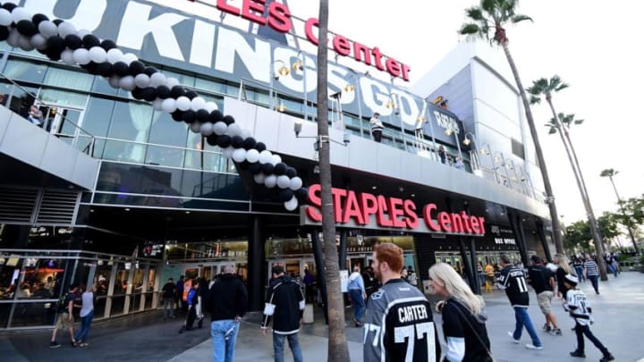 LOS ANGELES, CA - OCTOBER 05: Fans head to the entrance for opening night of the Los Angeles Kings 2017-2018 season against the Philadelphia Flyers at Staples Center on October 5, 2017 in Los Angeles, California. (Photo by Harry How/Getty Images)