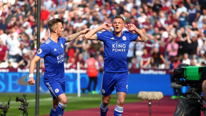 LONDON, ENGLAND - APRIL 20: Jamie Vardy of Leicester City celebrates after scoring his team's first goal during the Premier League match between West Ham United and Leicester City at London Stadium on April 20, 2019 in London, United Kingdom. (Photo by Jordan Mansfield/Getty Images)