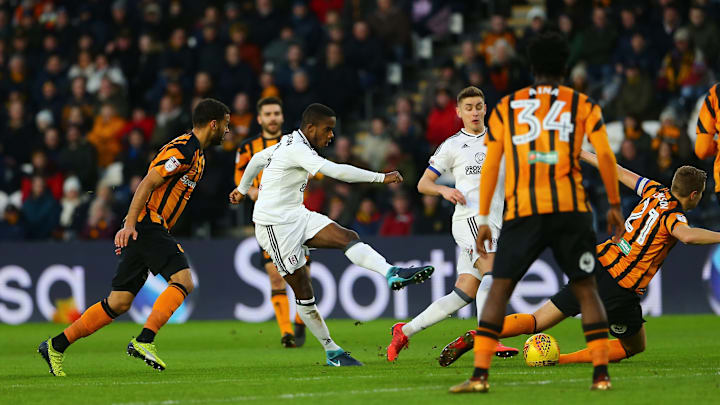 HULL, ENGLAND – DECEMBER 30: Fulham’s Ryan Sessegnon has a shot on goal blocked by Hull City’s captain Michael Dawson during the Sky Bet Championship match between Hull City and Fulham at KCOM Stadium on December 30, 2017 in Hull, England. (Photo by Ashley Allen/Getty Images)