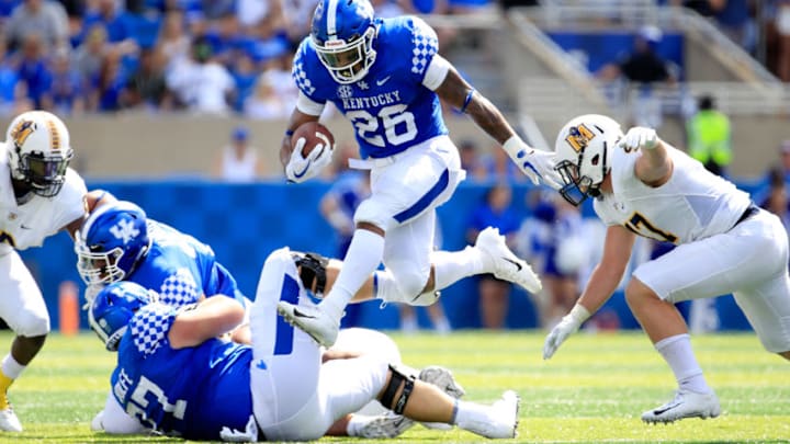 LEXINGTON, KY - SEPTEMBER 15: Benny Snell Jr #26 of the Kentucky Wildcats runs with the ball against the Murray State Racers at Commonwealth Stadium on September 15, 2018 in Lexington, Kentucky. (Photo by Andy Lyons/Getty Images) LEXINGTON, KY - SEPTEMBER 15: Benny Snell Jr #26 of the Kentucky Wildcats runs with the ball against the Murray State Racers at Commonwealth Stadium on September 15, 2018 in Lexington, Kentucky. (Photo by Andy Lyons/Getty Images)