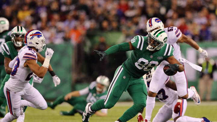 EAST RUTHERFORD, NJ – NOVEMBER 02: Tight end Austin Seferian-Jenkins (Photo by Elsa/Getty Images)