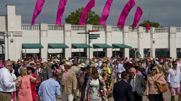 LOUISVILLE, KY - MAY 04: The crowd on Kentucky Oaks Day at Churchill Downs on May 4, 2018 in Louisville, Kentucky. (Photo by Eric Patterson/Eclipse Sportswire/Getty Images)