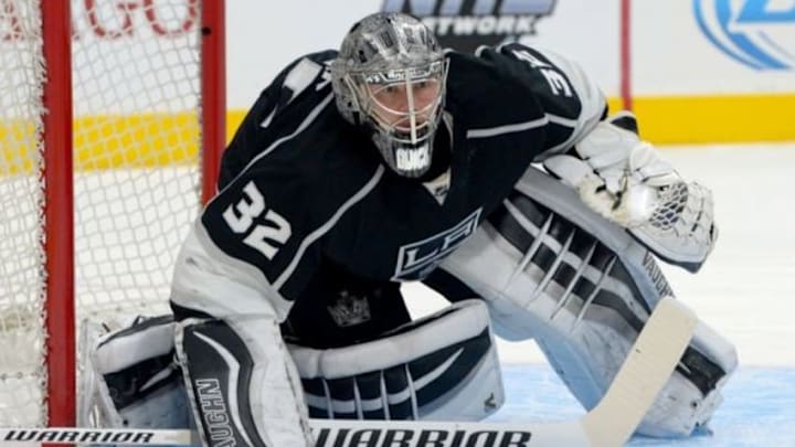 Jan 2, 2016; Los Angeles, CA, USA; Los Angeles Kings goalie Jonathan Quick (32) in the first period of the game against the Philadelphia Flyers at Staples Center. Mandatory Credit: Jayne Kamin-Oncea-USA TODAY Sports