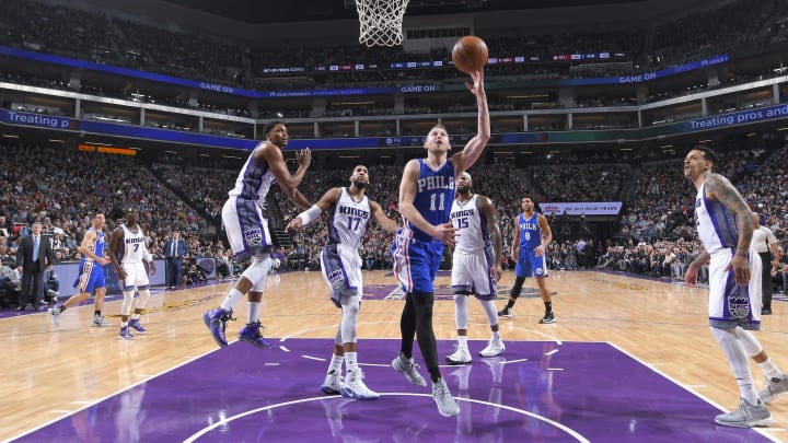 SACRAMENTO, CA – DECEMBER 26: Nik Stauskas #11 of the Philadelphia 76ers shoots a layup against the Sacramento Kings on December 26, 2016 at Golden 1 Center in Sacramento, California. NOTE TO USER: User expressly acknowledges and agrees that, by downloading and or using this photograph, User is consenting to the terms and conditions of the Getty Images Agreement. Mandatory Copyright Notice: Copyright 2016 NBAE (Photo by Rocky Widner/NBAE via Getty Images)