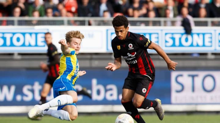 (L-R) Emil Hansson of RKC Waalwijk, Marcus Edwards of Excelsior during the Dutch Keuken Kampioen Divisie play off match between sbv Excelsior and RKC Waalwijk at Van Donge & De Roo stadium on May 22, 2019 in Rotterdam, The Netherlands(Photo by VI Images via Getty Images)