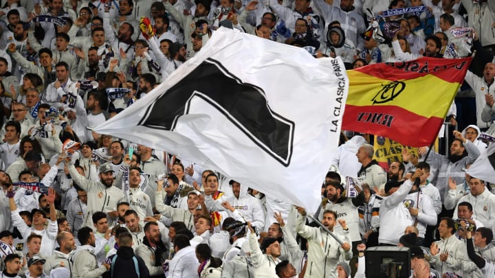 Real Madrid Fans (Photo by Etsuo Hara/Getty Images)