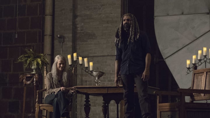 Khary Payton as Ezekiel, Melissa McBride as Carol Peletier – The Walking Dead _ Season 9, Episode 13 – Photo Credit: Jace Downs/AMC