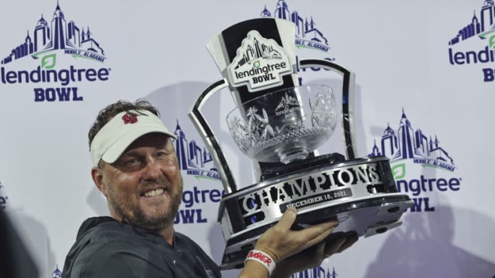 Former SEC quarterback Aaron Murray set a timetable for when Hugh Freeze can win a CFP championship with Auburn football Mandatory Credit: Robert McDuffie-USA TODAY Sports