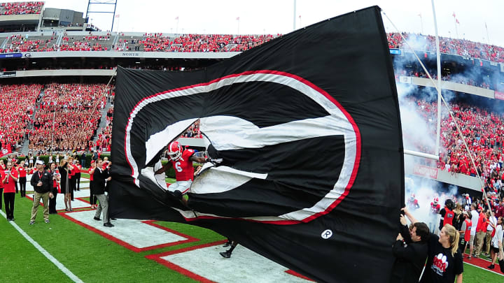 ATHENS, GA – OCTOBER 15: Georgia football linebacker Natrez Patrick (#6) on to the field against the Vanderbilt Commodores at Sanford Stadium on October 15, 2016 in Athens, Georgia. (Photo by Scott Cunningham/Getty Images)