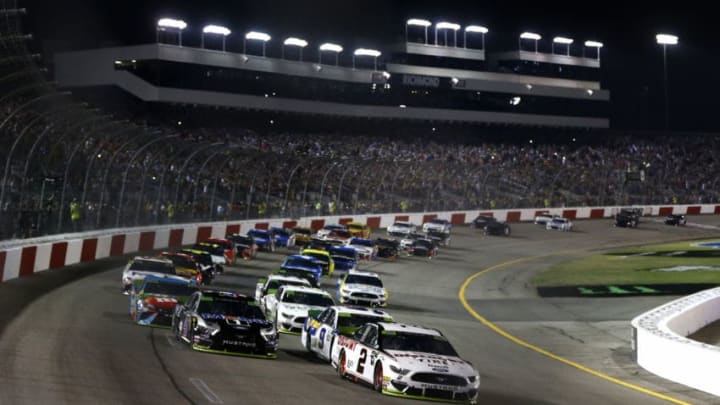 RICHMOND, VIRGINIA - SEPTEMBER 21: Brad Keselowski, driver of the #2 Discount Tire Ford, leads leads the field during the start of the Monster Energy NASCAR Cup Series Federated Auto Parts 400 at Richmond Raceway on September 21, 2019 in Richmond, Virginia. (Photo by Brian Lawdermilk/Getty Images)