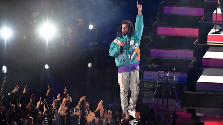 CHARLOTTE, USA - FEBRUARY 17: J Cole performs the halftime show at the Team LeBron vs Team Giannis at the 68th NBA Allstar 2019 at Spectrum Arena in Charlotte, NC, United States on February 17, 2019. (Photo by Peter Zay/Anadolu Agency/Getty Images)