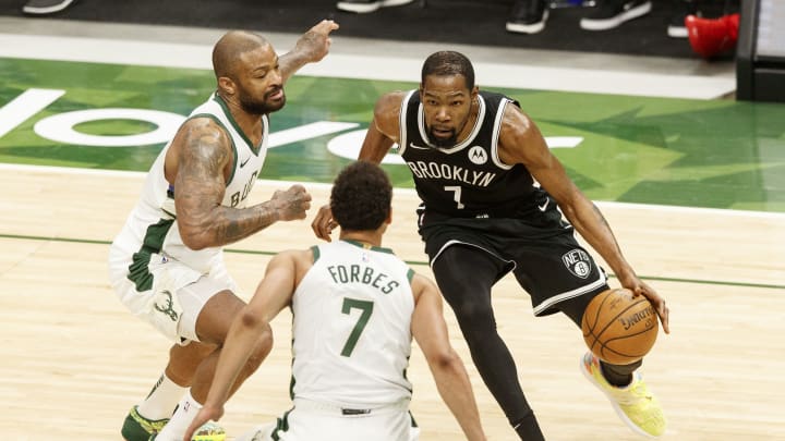 May 4, 2021; Milwaukee, Wisconsin, USA (Jeff Hanisch-USA TODAY Sports)