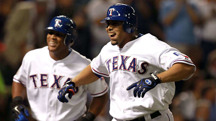 Nelson Cruz jugó por el título con Texas en 2010 y 2011