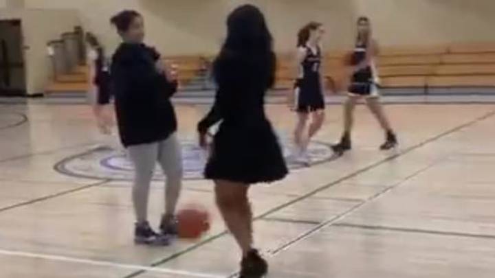 VIDEO: La hija de Kobe Bryant sabe manejar el balón incluso con zapatos de  tacón alto