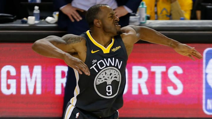 Dallas no hará ningún cambio por Iguodala
