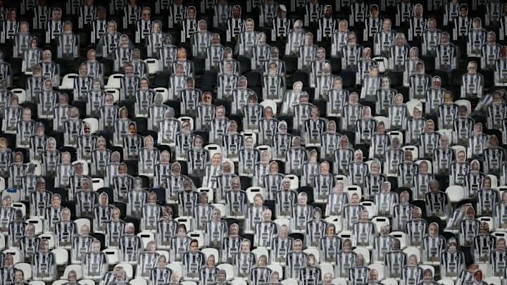 Brasileirão no Estádio Nilton Santos. 