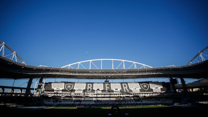 Campeonato Brasileiro no Estádio Nilton Santos. 