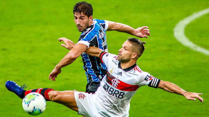 Duelo entre Grêmio e Flamengo será realizado em Porto Alegre Duelo entre Grêmio e Flamengo será realizado em Porto Alegre