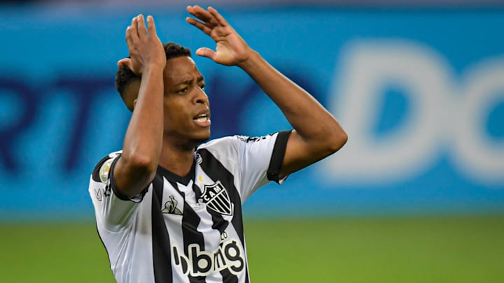 Keno não está no melhor momento com a camisa do Galo Keno não está no melhor momento com a camisa do Galo