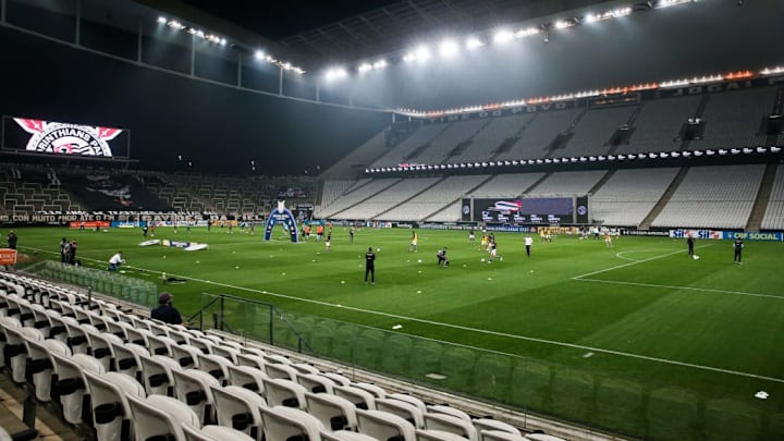 Corinthians e Bahia na Neo Química Arena.
