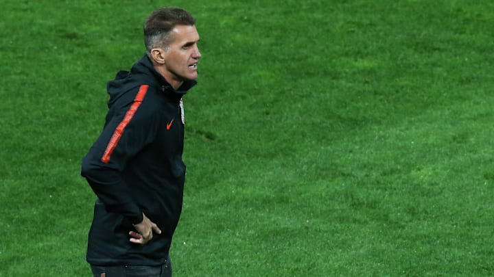 Após afastamento de Sidcley, Mancini afirma “podem sair outros como podem chegar outros” e mantém sinal de alerta ligado no Corinthians. 