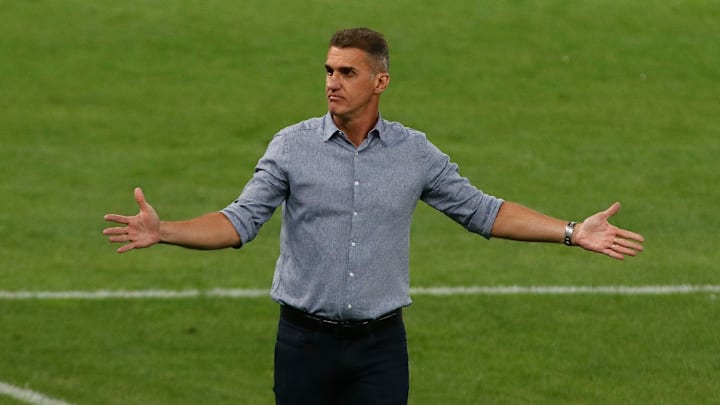 Corinthians comete erros bobos contra o Bahia e paga caro em Salvador. “Nos custou os três pontos”. 