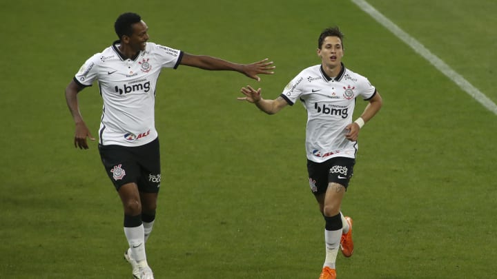 Boa fase de Mateus Vital é representada pelos gols do meia-atacante. Boa fase de Mateus Vital é representada pelos gols do meia-atacante.