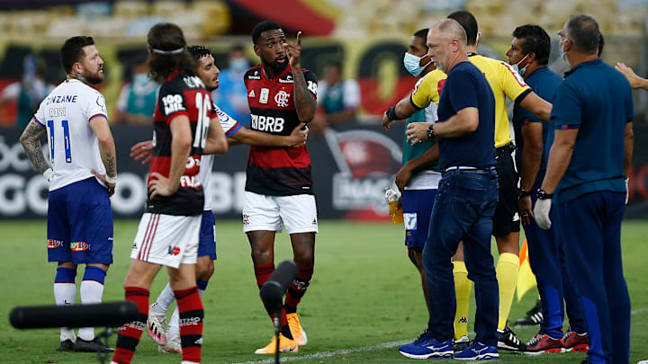 Natan, Bruno Henrique e Gerson não comparecem para depor, e STJD vai fechar inquérito de racismo sem ouvir versão dos jogadores do Flamengo. Natan, Bruno Henrique e Gerson não comparecem para depor, e STJD vai fechar inquérito de racismo sem ouvir versão dos jogadores do Flamengo.