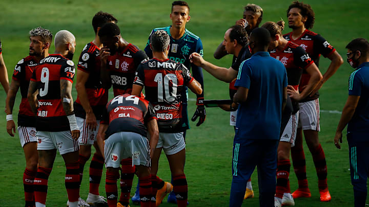 Sem Bruno Henrique, Diego Alves e Rodrigo Caio, Rogério Ceni vai se ‘virar nos 30’ para escalar o Flamengo contra o Athletico-PR no Brasileirão. Sem Bruno Henrique, Diego Alves e Rodrigo Caio, Rogério Ceni vai se ‘virar nos 30’ para escalar o Flamengo contra o Athletico-PR no Brasileirão.